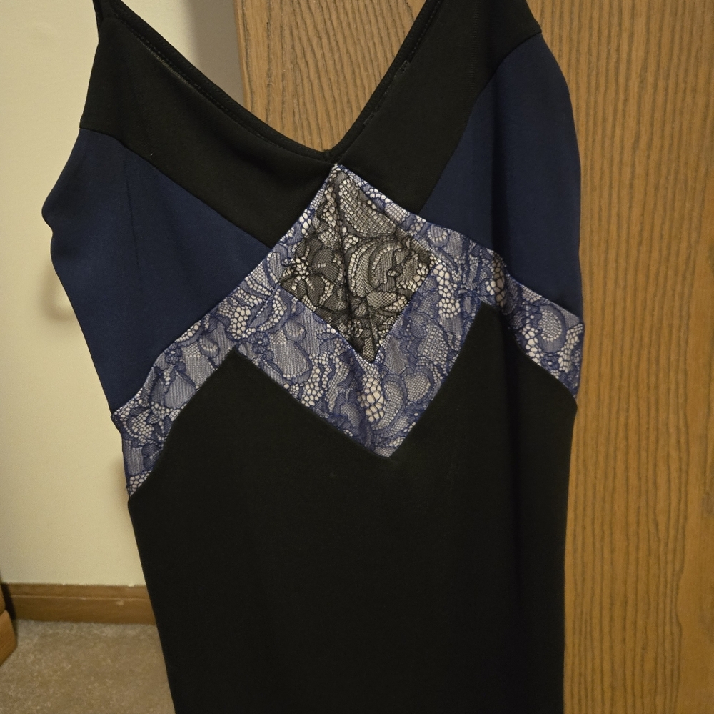 Expresa Black and Blue Lace Cami